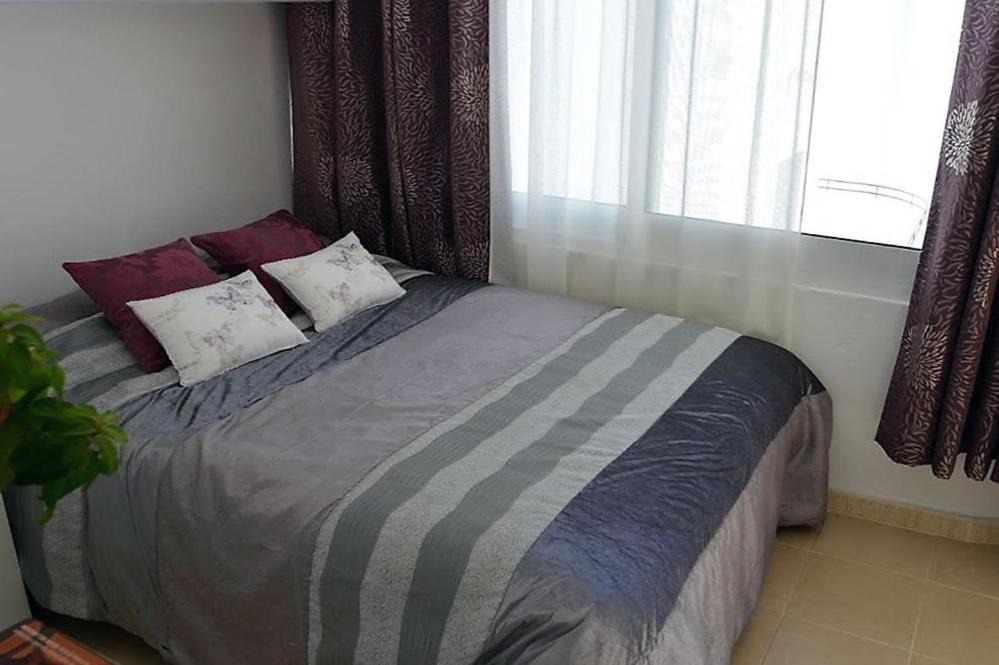 Apartamento Estepona Golf Exterior photo